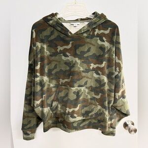 American Eagle Camo Pullover Hoodie, size medium
